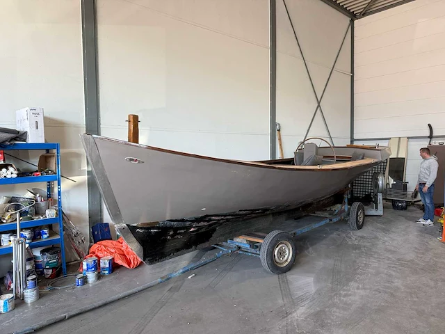 970x260 cm vetus motor sloep en trailer - afbeelding 12 van  26