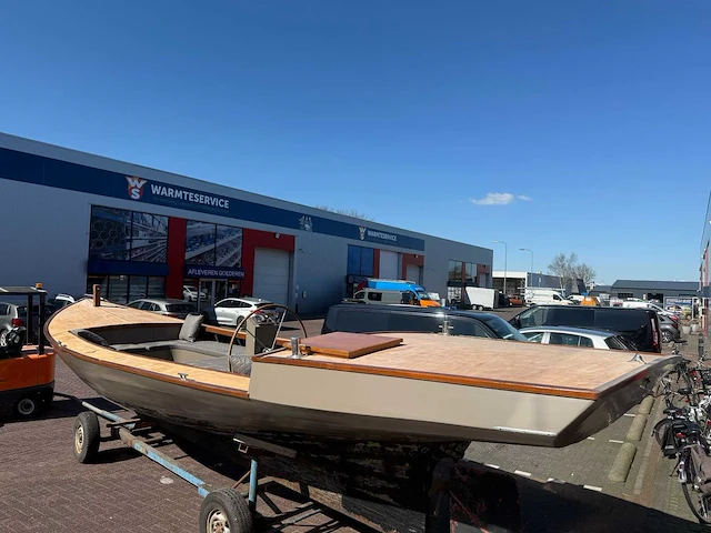 970x260 cm vetus motor sloep en trailer - afbeelding 21 van  26