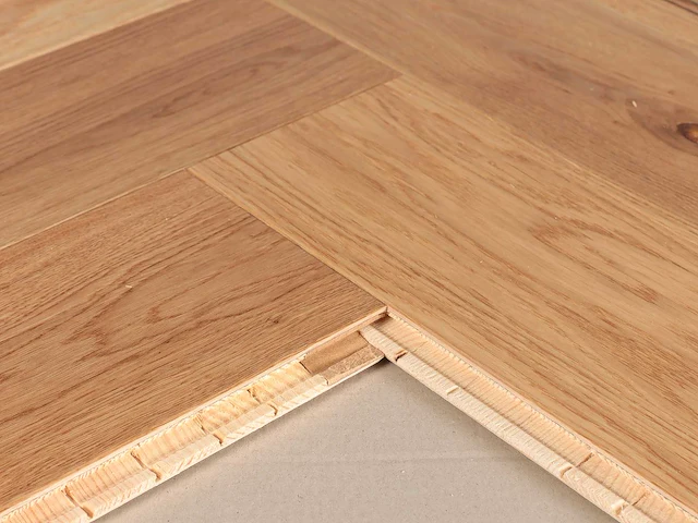 98 m2 parket eiken visgraat mutliplank - 750 x 130 x 14 mm - afbeelding 2 van  4
