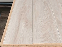 98 m2 pvc zelfklevend stroken - 1219 x 184 x 2,5 mm - afbeelding 2 van  4