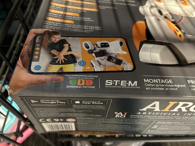 9x a-merk speelgoed w.o. airo, clementoni, wetenschap & spel - afbeelding 9 van  9