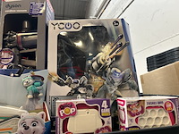 9x a-merk speelgoed w.o. casdon dyson, ycoo - afbeelding 2 van  7