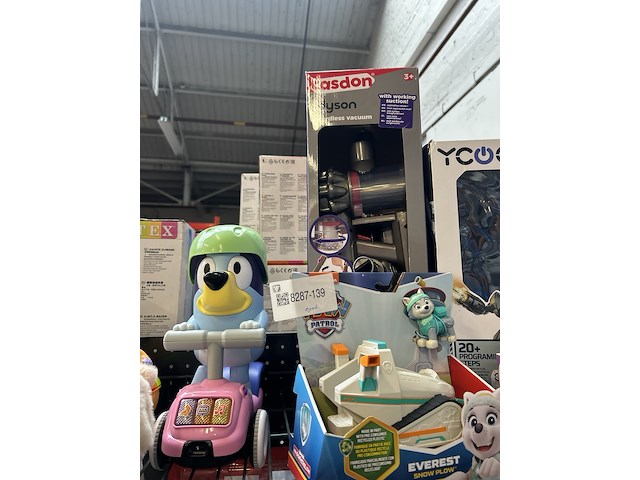 9x a-merk speelgoed w.o. casdon dyson, ycoo - afbeelding 4 van  7