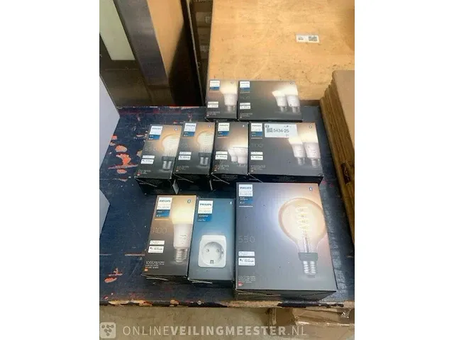 9x diverse led lampen philips hue - afbeelding 1 van  5