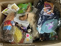 9x dozen speelgoed - afbeelding 4 van  9
