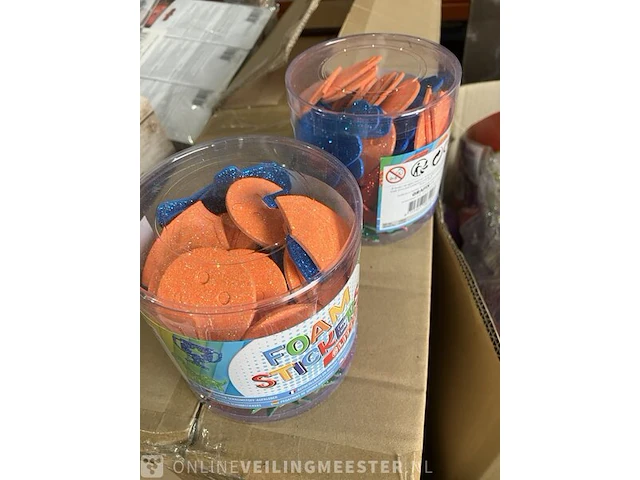 9x dozen speelgoed - afbeelding 8 van  9