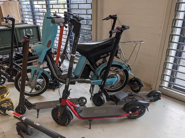 9x electrische step, elektrische brommer en hoverboard, qwiq, denver - afbeelding 2 van  32