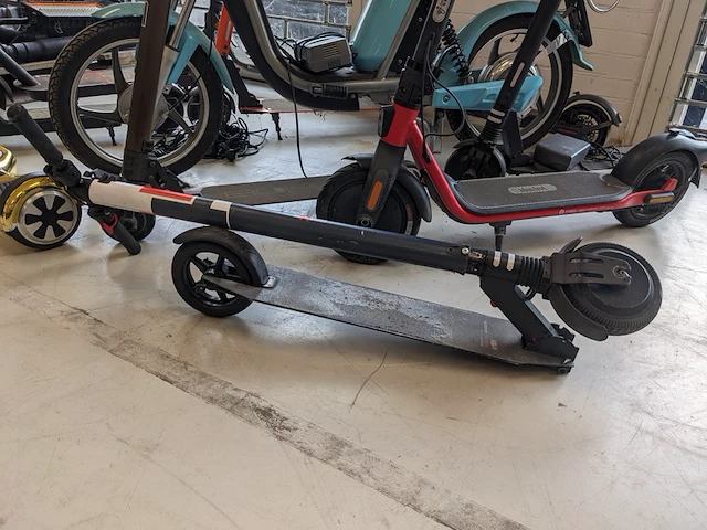 9x electrische step, elektrische brommer en hoverboard, qwiq, denver - afbeelding 12 van  32