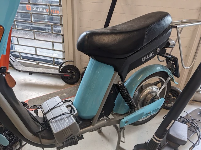 9x electrische step, elektrische brommer en hoverboard, qwiq, denver - afbeelding 30 van  32