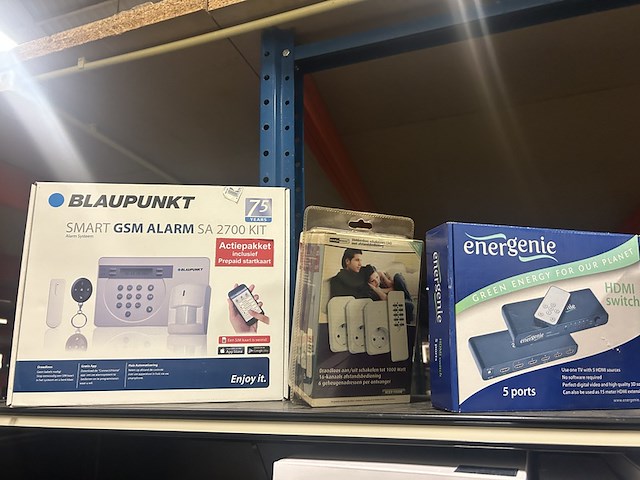 9x elektronica en gadgets w.o. ultrasport, ultranatura, slv, blaupunkt - afbeelding 2 van  8