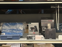 9x elektronica en gadgets w.o. voltcraft, fresh n rebel, esr - afbeelding 1 van  7