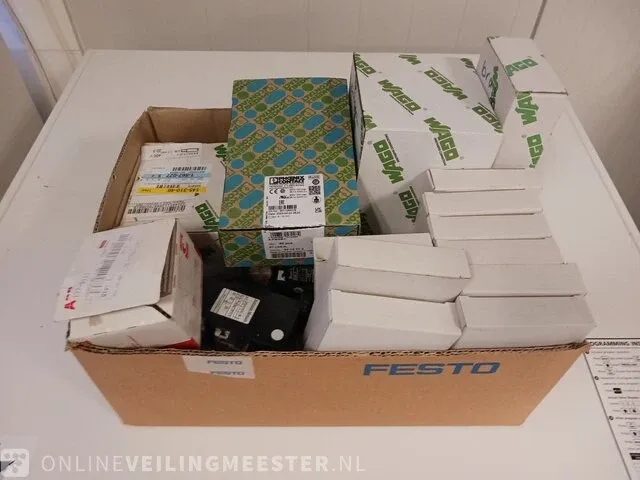 9x magneet ventielen festo, mhj10-s-2,5-qs-6hf - afbeelding 1 van  23