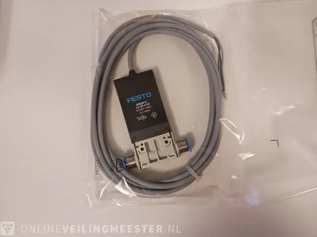 9x magneet ventielen festo, mhj10-s-2,5-qs-6hf - afbeelding 18 van  23