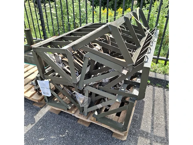 9x metalen frame en 1x motorbok - afbeelding 2 van  9