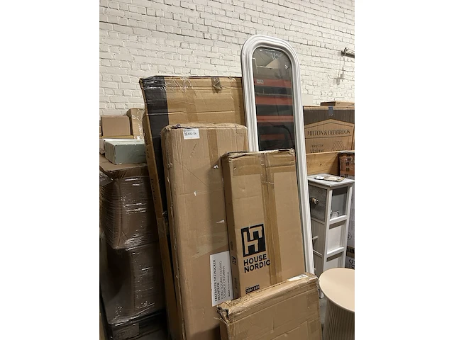 9x meubelen en woonaccessoires w.o. house nordic - afbeelding 1 van  7