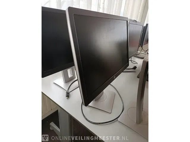 9x monitor o.a. hp - afbeelding 5 van  8