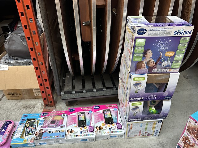 9x vtech speelgoed w.o. kidizoom snap touch, storikid - afbeelding 1 van  12