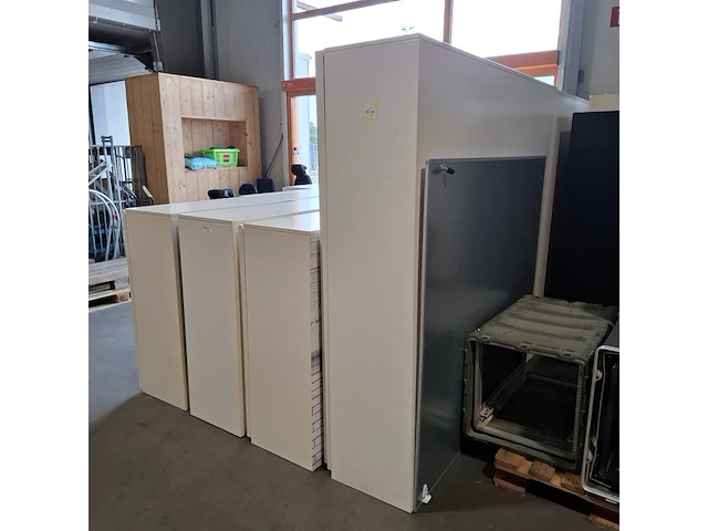 9x werkplaatskast en 1x whiteboard - afbeelding 2 van  7