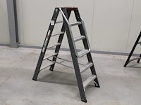 A-trap altrex 2x 6 treden. - afbeelding 1 van  2