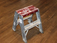 A-trap altrex met trede en bordes - afbeelding 1 van  2