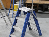 A-trap skyworks met 2x4 treden. - afbeelding 2 van  2