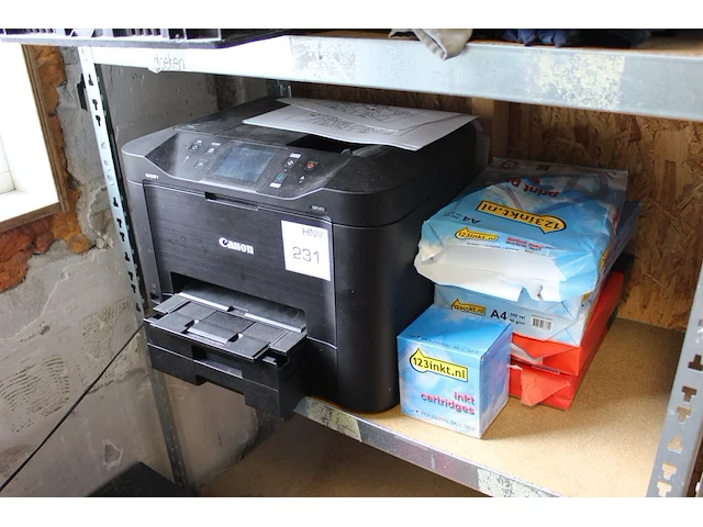 A4 kleurenprinter canon mb5455 met vier pakken papier en cartridges. - afbeelding 1 van  2