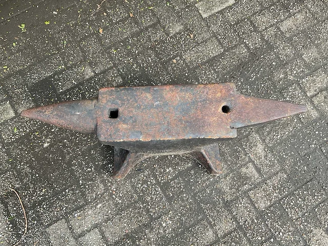 Aambeeld - gegoten staal - ca. 250kg - afbeelding 6 van  6
