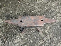 Aambeeld - gegoten staal - ca. 250kg - afbeelding 6 van  6