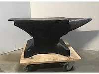 Aambeeld 209kg - - afbeelding 1 van  4