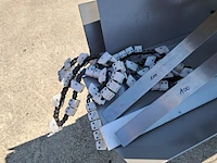 Aan-afvoerbaan t.b.v. flowpackmachine - afbeelding 15 van  15
