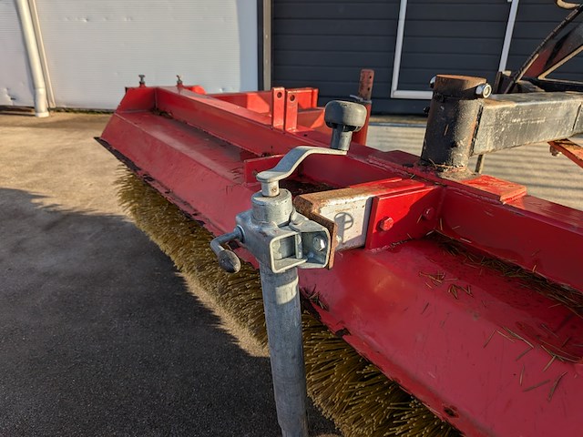 Aanbouw veegborstel - afbeelding 3 van  15