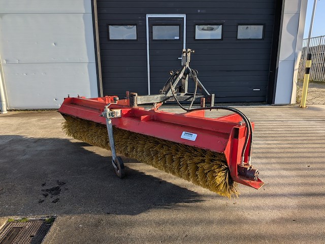 Aanbouw veegborstel - afbeelding 1 van  15