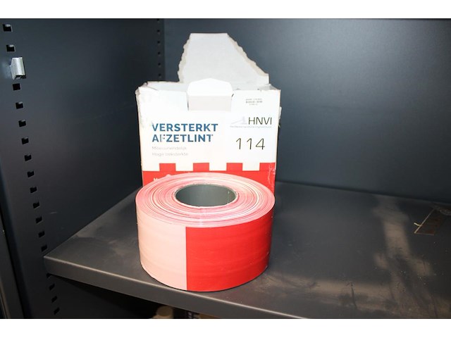 Aangebroken rol afzetlint, ca. 400m. - afbeelding 1 van  1