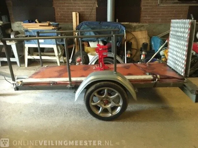 Aanhanger voor bv motor, fietsen of scootmobiel - afbeelding 1 van  12