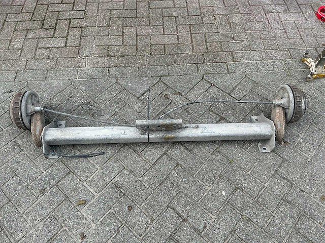 Aanhangwagen as - afbeelding 2 van  6