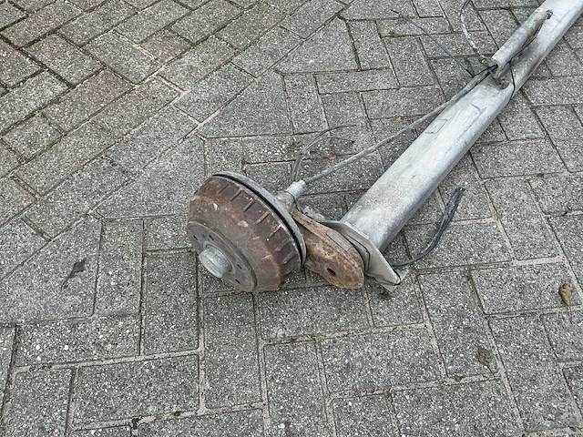 Aanhangwagen as - afbeelding 3 van  6