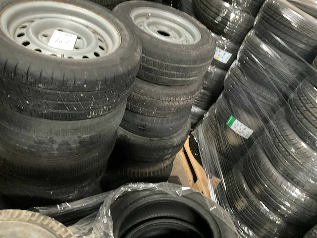 Aanhangwagen band met velg (18x) - afbeelding 3 van  3