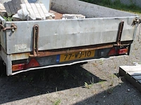 Aanhangwagen hapert achterwaartse kipper met bakafmeting 275 x 160 cm met kenteken 77-wj-10. bouwjaar 1986.... - afbeelding 2 van  4