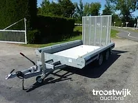 Aanhangwagen machinetransporter
