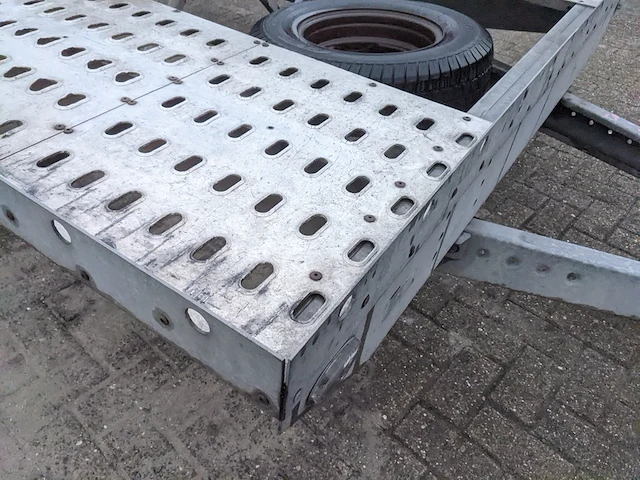 Aanhangwagen, niewiadow, 2017 - afbeelding 5 van  24