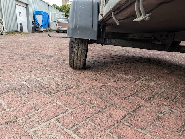 Aanhangwagen , saris - afbeelding 8 van  22