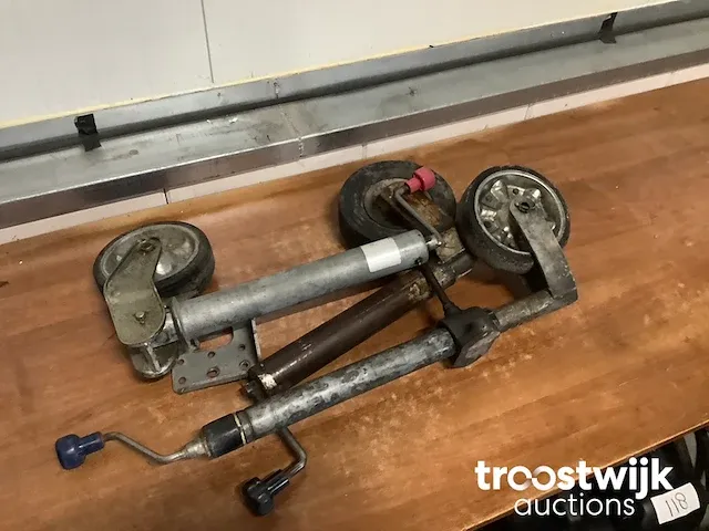 Aanhangwagen wielen - afbeelding 2 van  2
