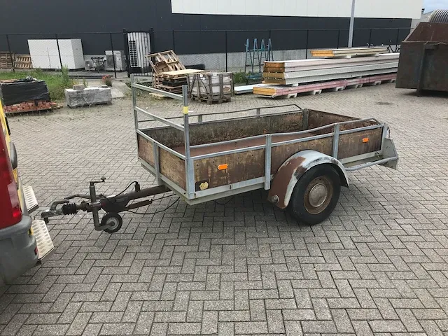 Aanhangwagen - afbeelding 1 van  9