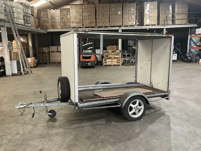 Aanhangwagen - afbeelding 6 van  13