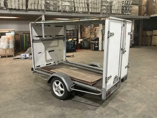 Aanhangwagen - afbeelding 8 van  13