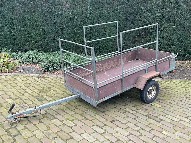 Aanhangwagen - afbeelding 1 van  9