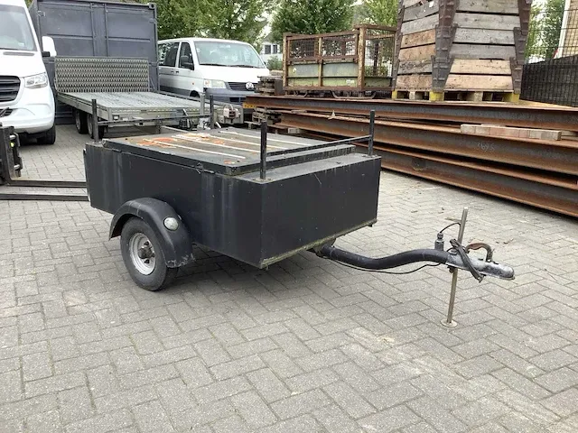 Aanhangwagen - afbeelding 3 van  6