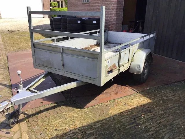 Aanhangwagen - afbeelding 1 van  8