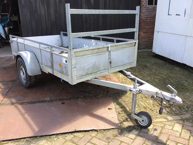 Aanhangwagen - afbeelding 2 van  8