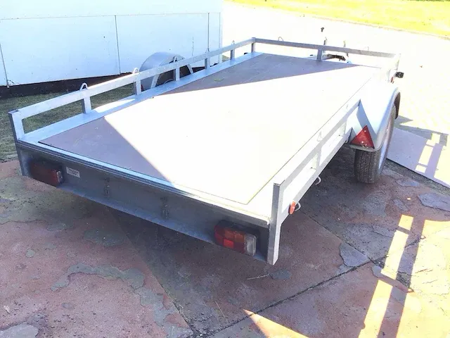 Aanhangwagen - afbeelding 5 van  9